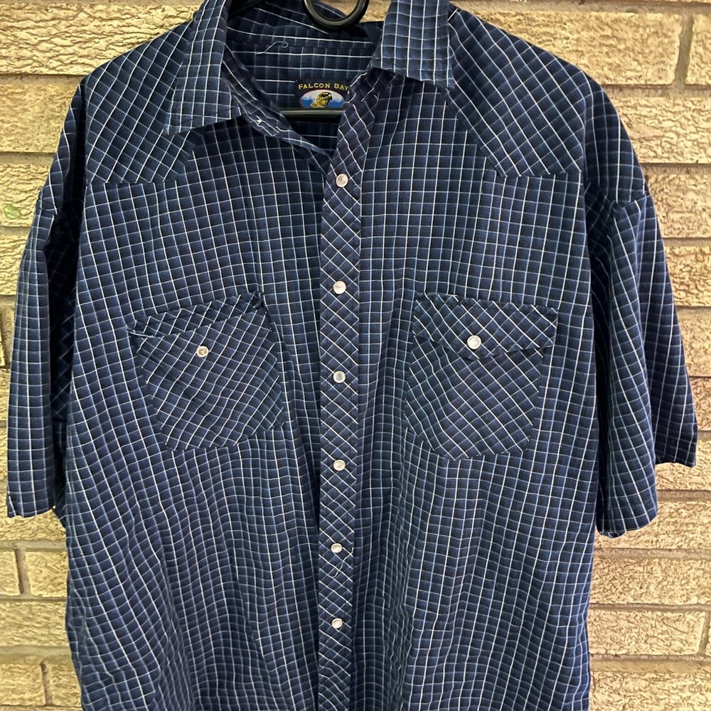 Falcon Bay 4x Men’s short sleeve western Pearl snap shirt.